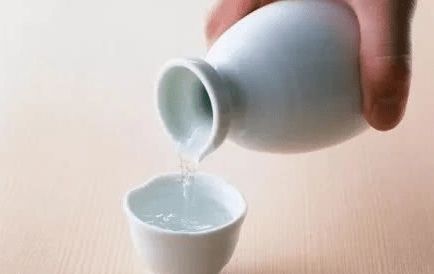 傷肝的3種酒再饞也別碰，不少人當成寶整箱囤，專家提醒喝咖啡替代有講究